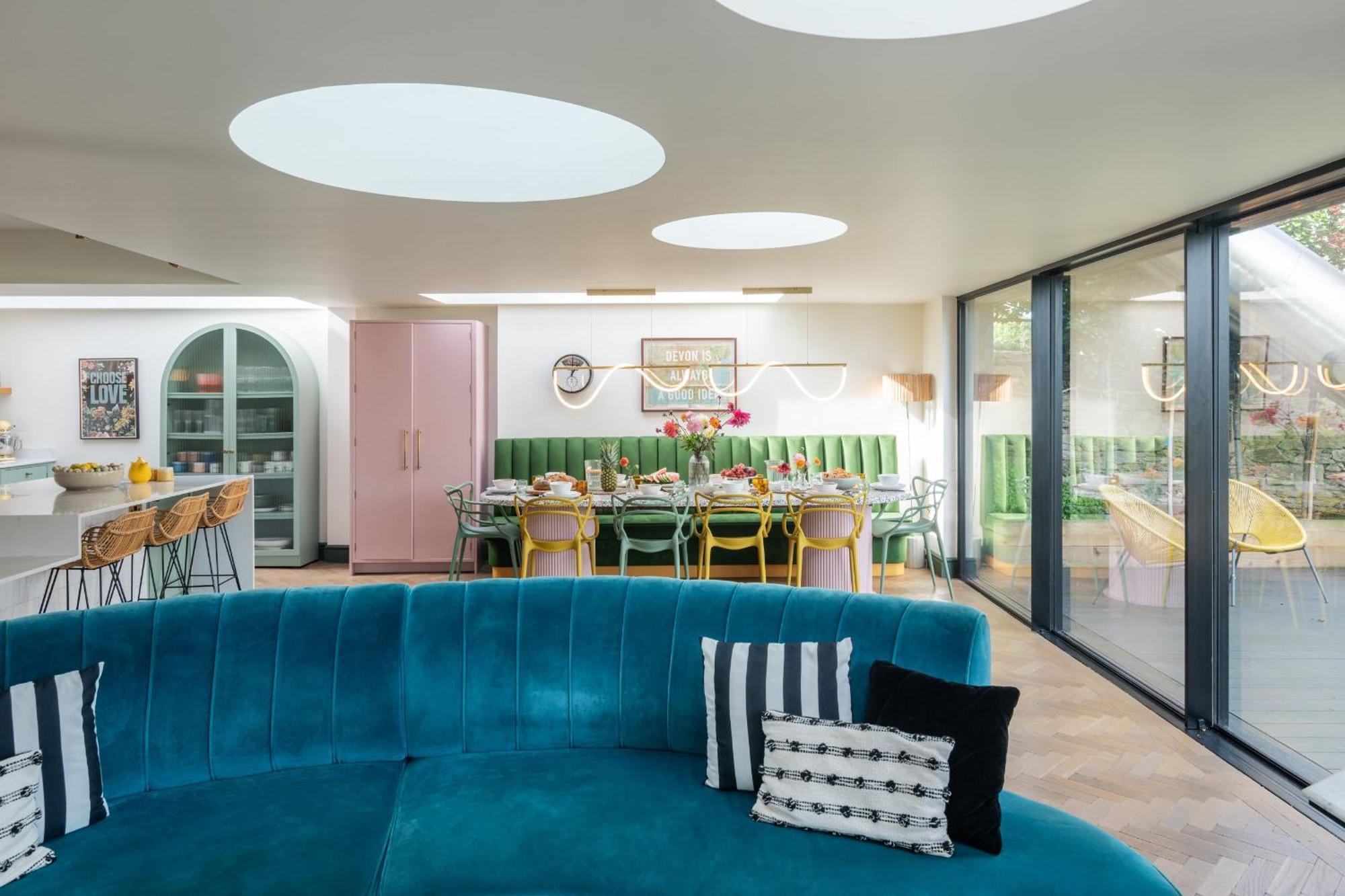 Вилла Smurf House Кингсбридж Экстерьер фото
